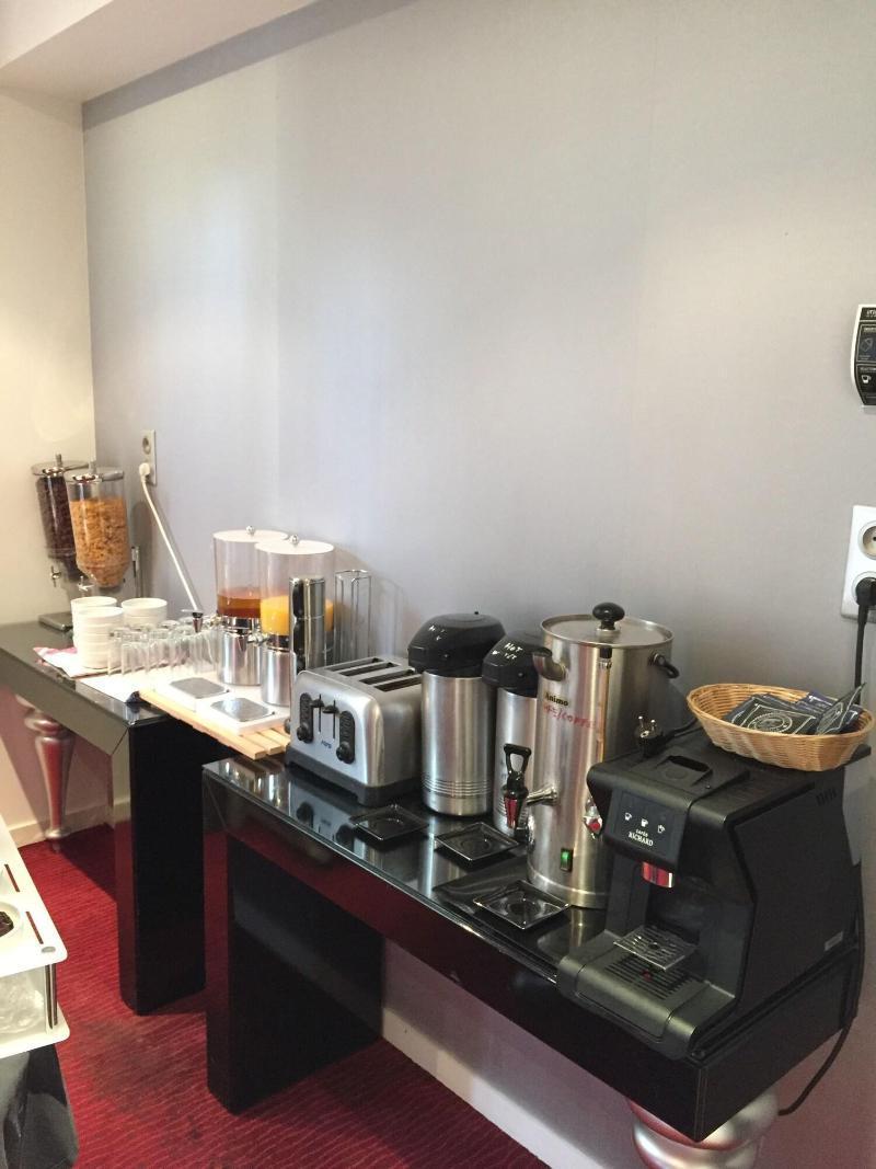 Logis Hotel Saint Martin Orleans Bagian luar foto